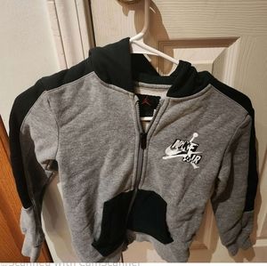 Size M 5-6 Jordan Hoodie